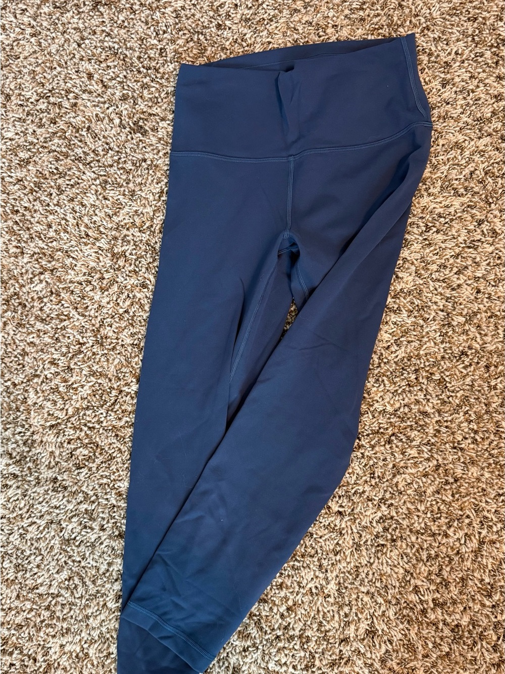 Lululemon Wunder Train Size 6